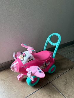 Minnie Mouse pedal & push riding toy