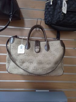 Dooney & Bourke