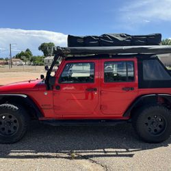 Smittybilt Gen 2 XL Rooftop Tent, 8’ Awning, And Screen Enclosure