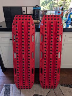 MaxTrax Xtreme Off-road Over-Landing Recovery Boards