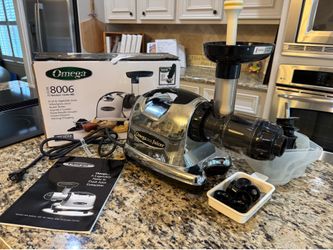 Omega Masticating Juicer!