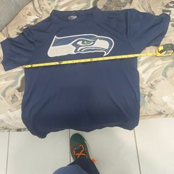 Seahawks DRYFIT measure 20 Inches armpit to armpit