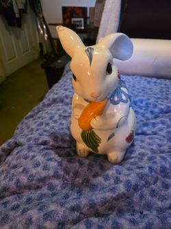 BUNNY RABBIT COOKIE JAR
