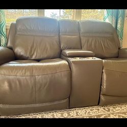 Recliner loveseat and console