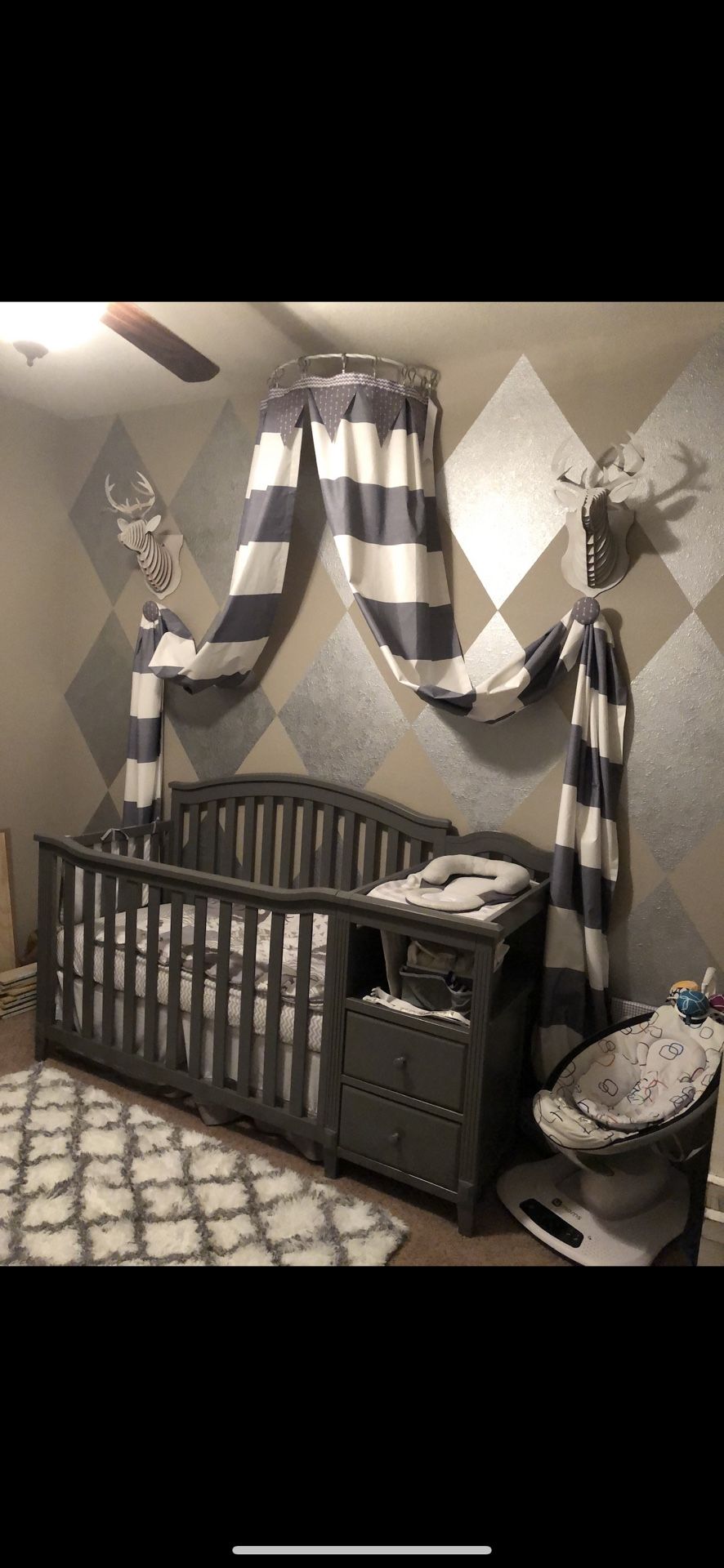 Sorelle Berkley Crib and Changer