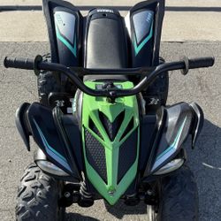 Power Wheels  Yamaha Raptor 700R Ride-On Kids Quad