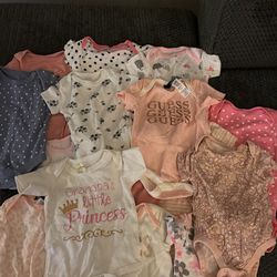 Baby clothes  size new born -4T