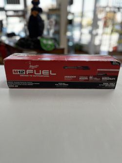 MILWAUKEE 3050-20 EXTENDED REACH RACHET W/ M12 BATTERY IN USED CONDITION WITH BOX