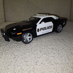 Model 1.18 Scare Dodge Challenger 2006 RT