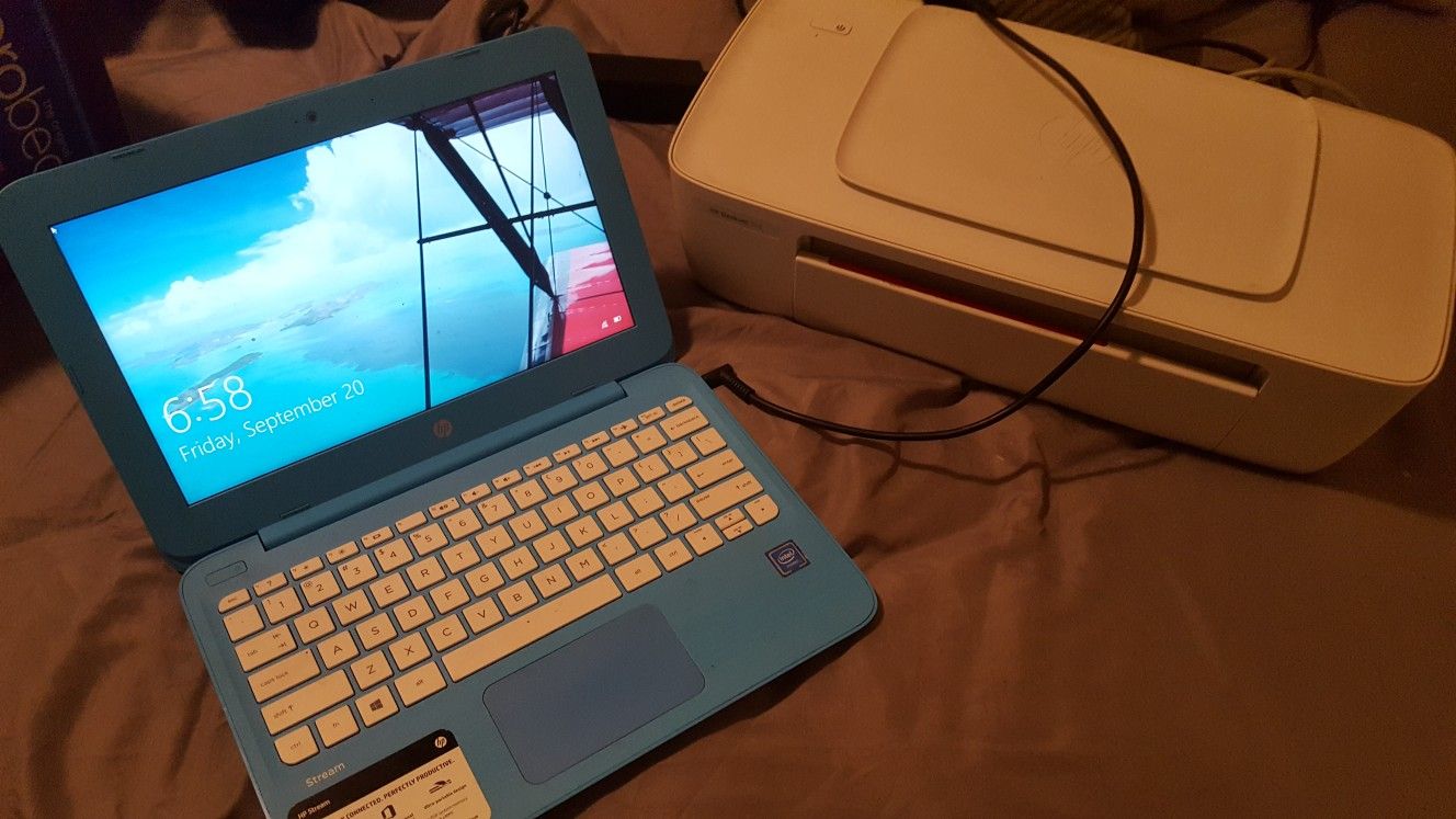 4 GB 11.6 IN HP laptop