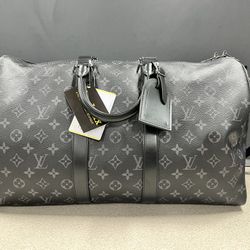Louis Vuitton Keepall Bandouliere 45 for Sale in Las Vegas, NV