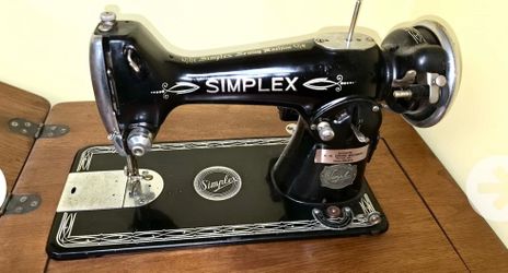 Simplex Vintage Sewing Machine