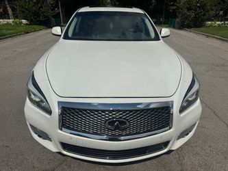 2015 INFINITI Q70
