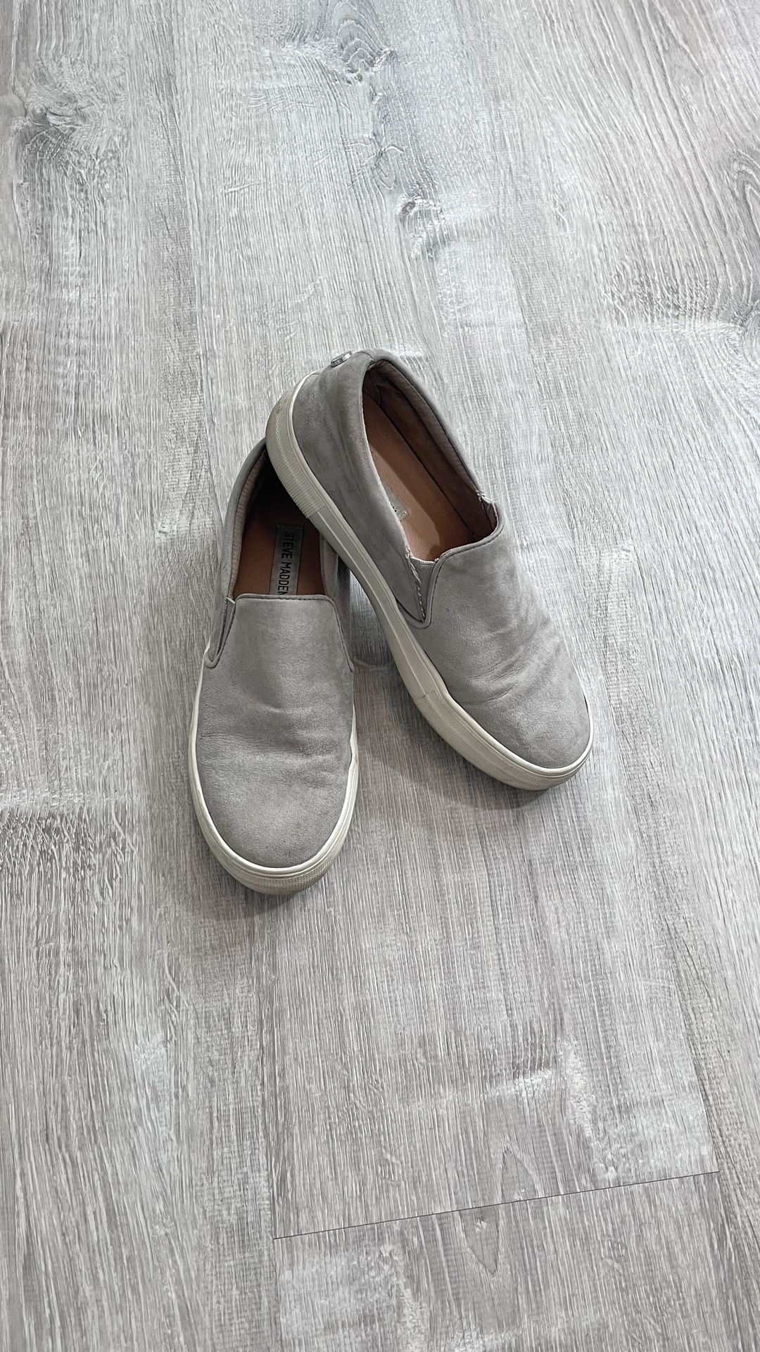 Steve Madden Size 7 Gray White Gills Flat Loafer Slip On Leather Tennis Shoes
