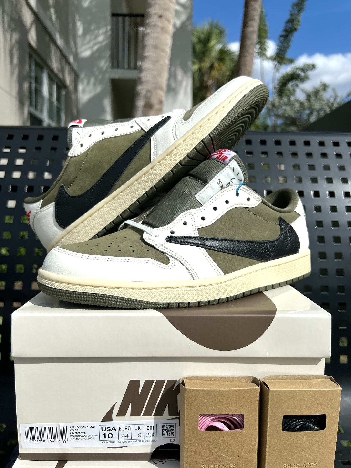 Jordan 1 Low Travis Scott Olive Sz 10 New Nigel Undefeated