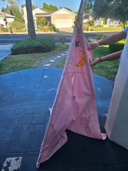 Adorable kids teepee