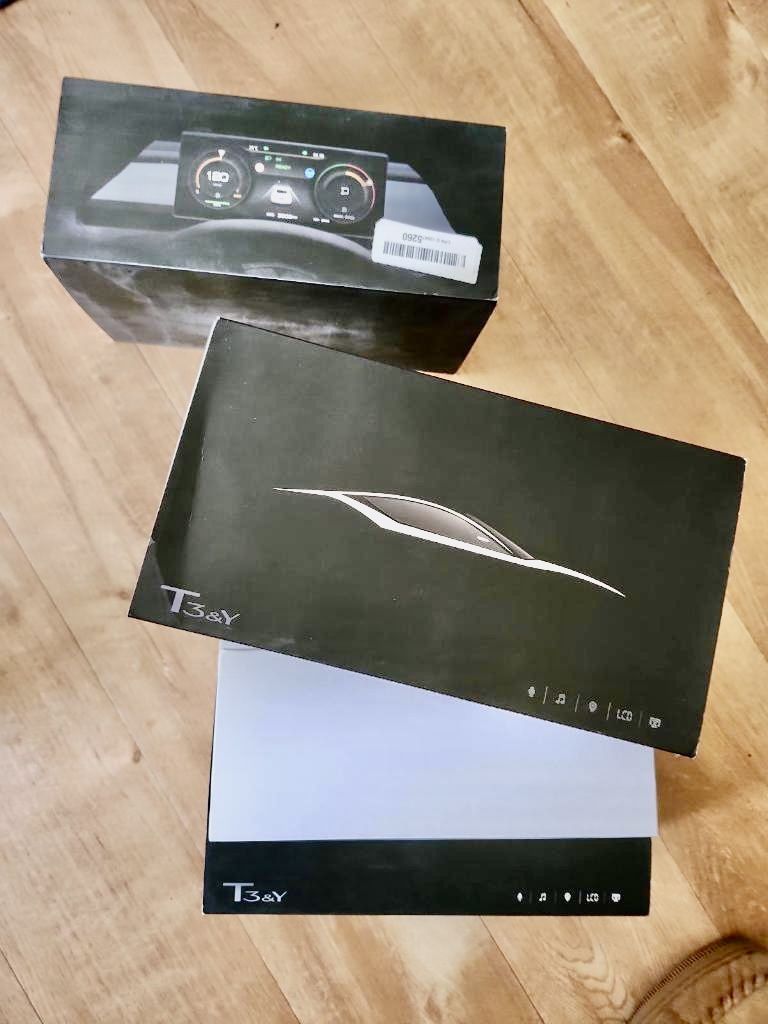 Tesla Instrument Clusters Onlysay
