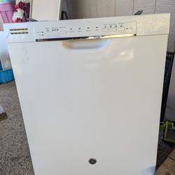Free GE Dishwasher (Needs Pump Repair)