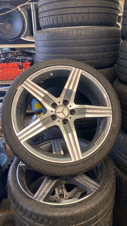 19 in wheels stagg  Rim and tire