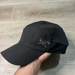 Arcteryx Calvus cap black running cap