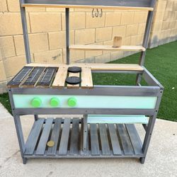 Kids Mud Kitchen 