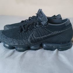 Nike Air VaporMax FlyKnit 'Black Dark Grey' Size 10.5