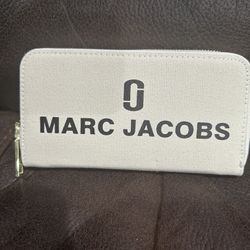 Marc Jacobs 