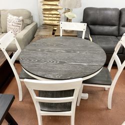 New Table & 4 Chairs  🔥🔥 IN STOCK 