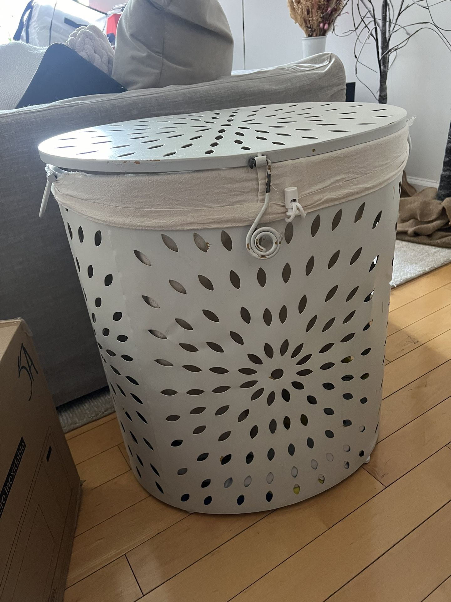 White Metal Clothes Hamper