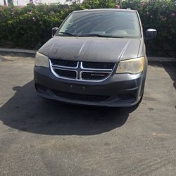 Dodge caravan 2012