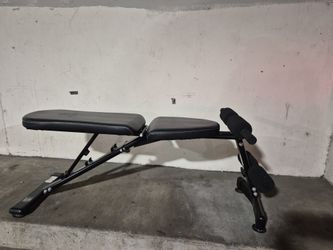 Adjustable Weight Bench 
