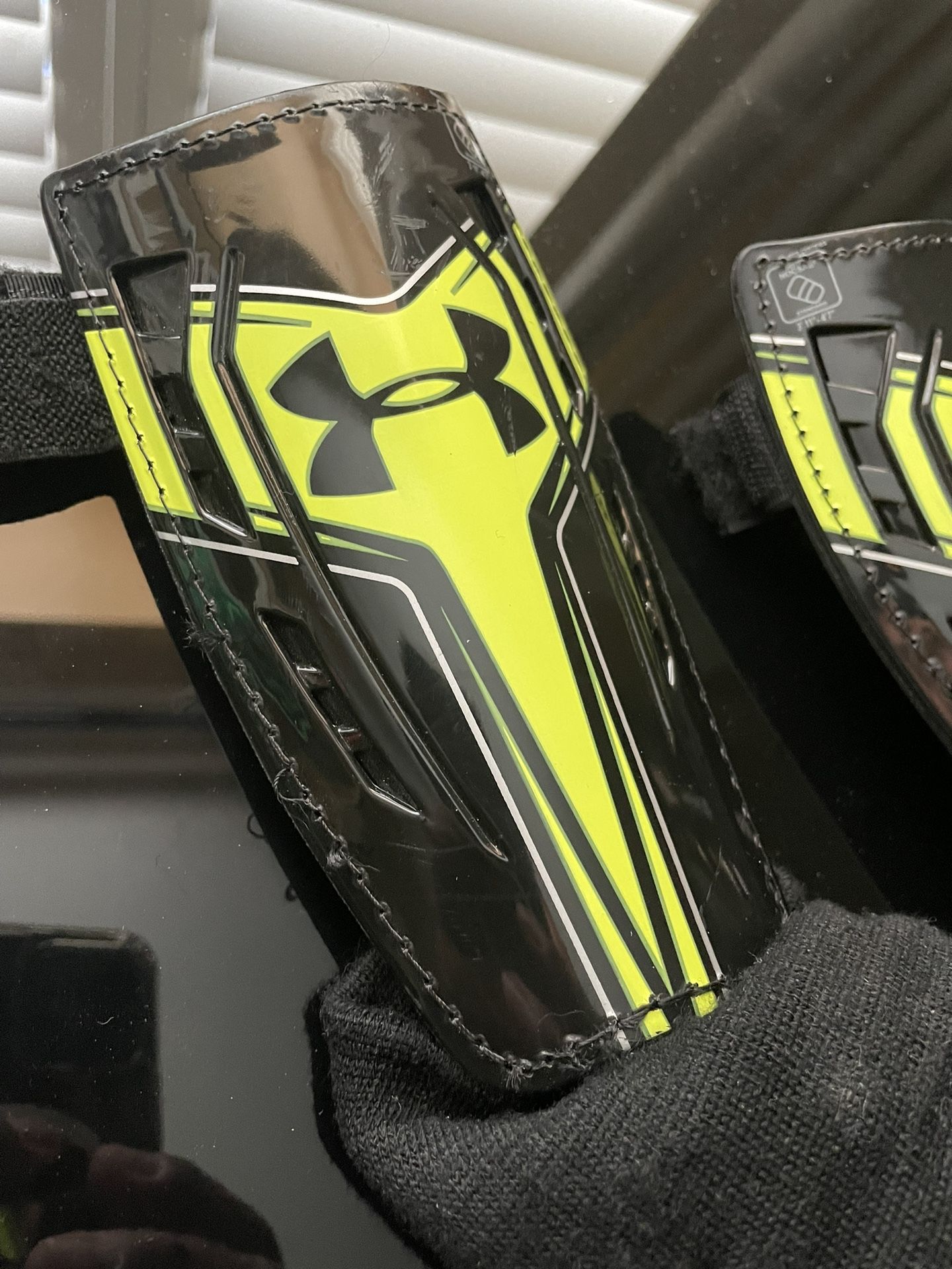 Under Armour Kid’s Challenge Shin Guards
