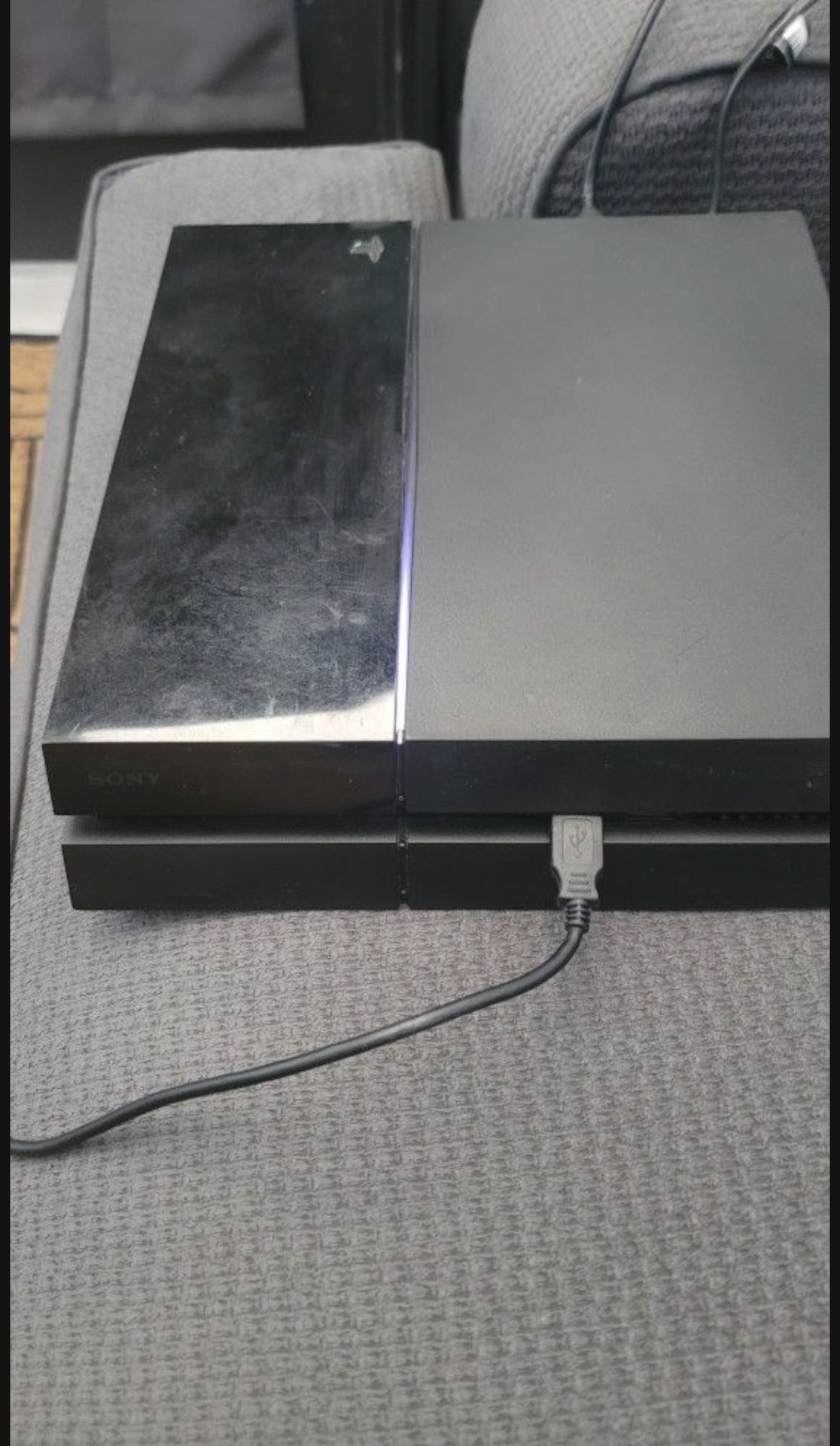 Play Station 4
