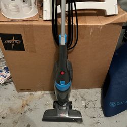 Lightweight Bagless Vacuum