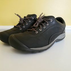 KEEN Women's Presidio II Leather Casual Trail Hiking Shoes (11W) Black