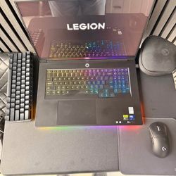 Legion 9i Gen 10 RTX 5090 Gaming Laptop 