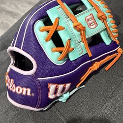 Wilson A2000 GOTM Glove