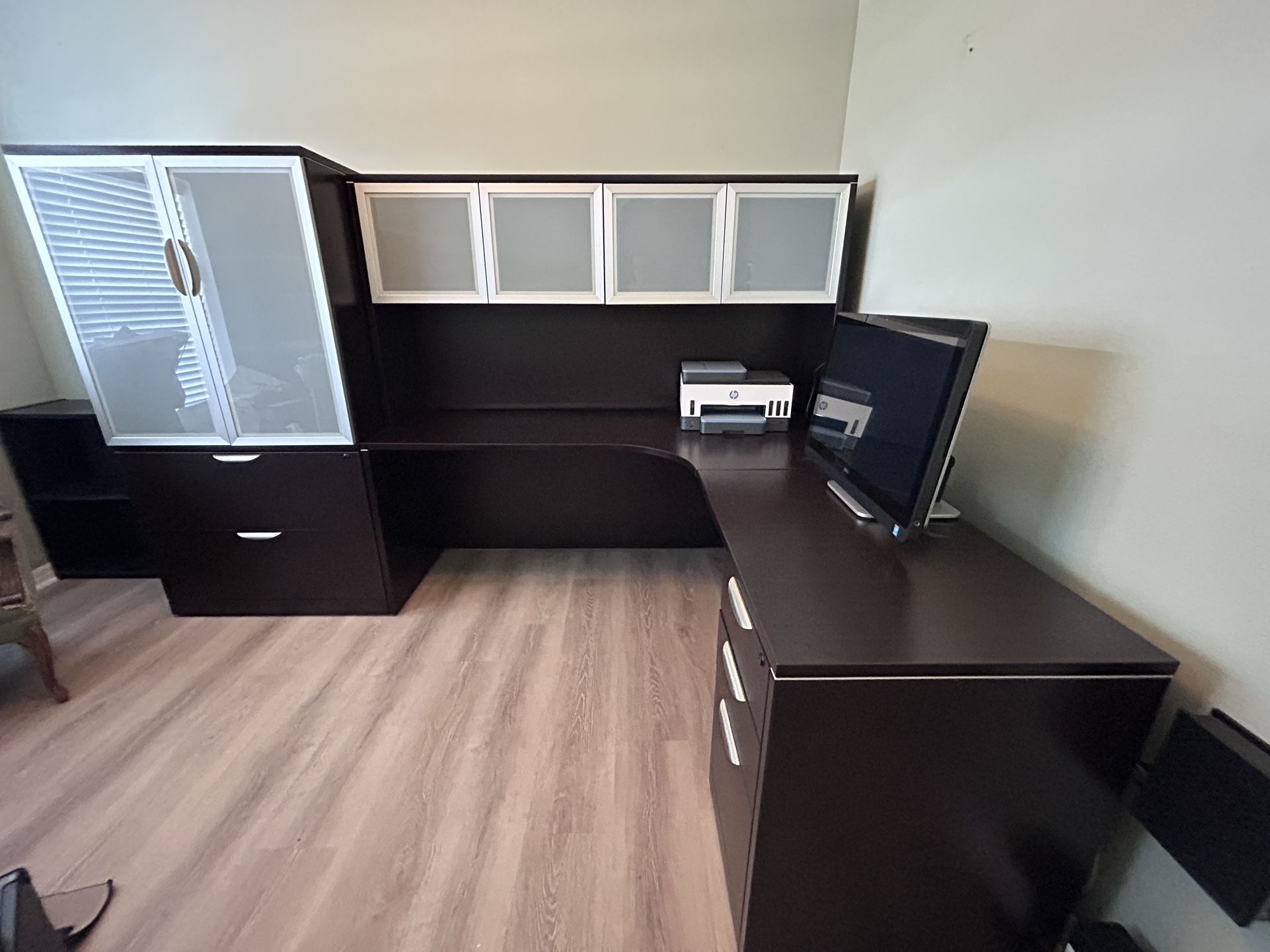 Large Desk