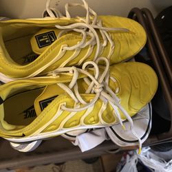 Women Nike sneakers  size 9