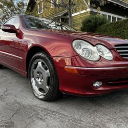 2004 Mercedes Benz CLK 320  94 k original miles Like new in and out LOT LOW MILES Clean  title new tires no check Eng every thing works Mercedes …serv