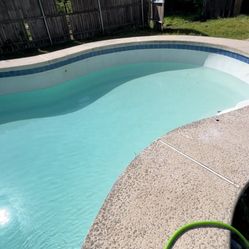 Pool Drain And Machine/