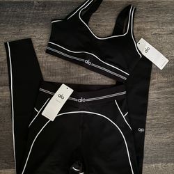 Alo Yoga Black Heartthrob Set size Medium Brand New With Tags