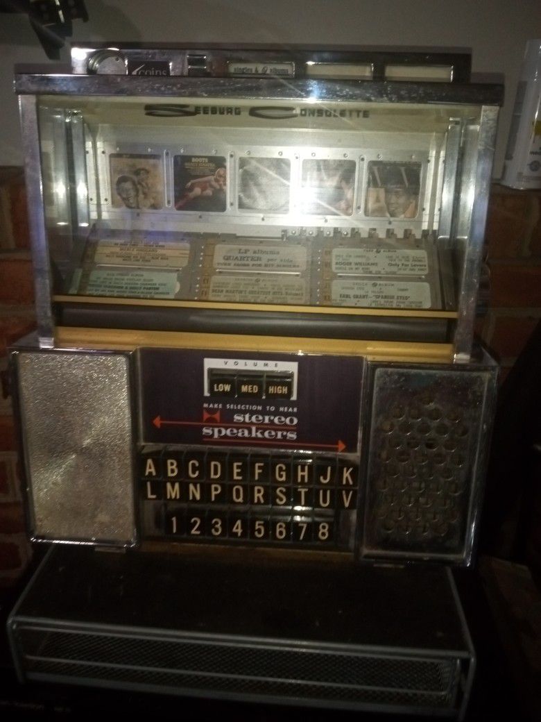 Vintage Table Top Jukebox 