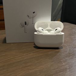 AirPod Pros (with USB C Cable) 
