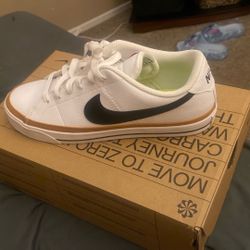 Nikes 