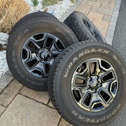 Jeep Wrangler tires and rims