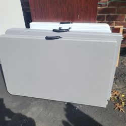 Folding Tables