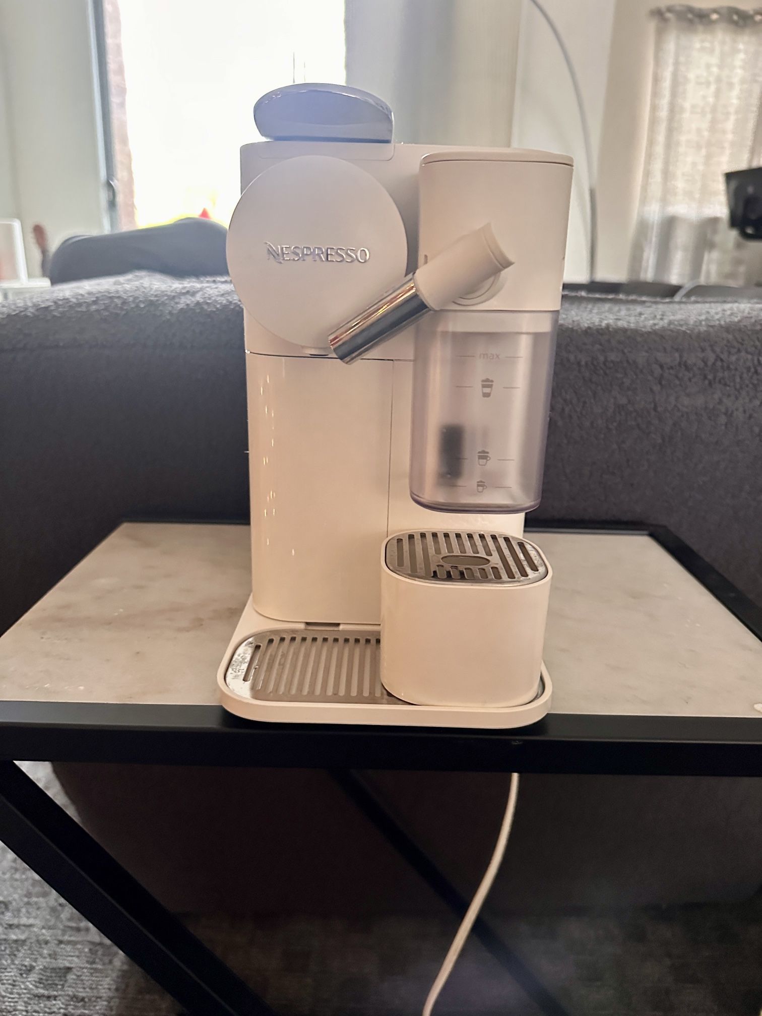 Nespresso Lattissima One Used