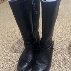 Cat and Jack kids boot size 1