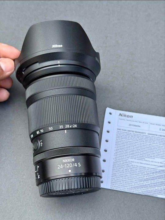 Nikon NIKKOR Z 24-120mm f/4 S Lens